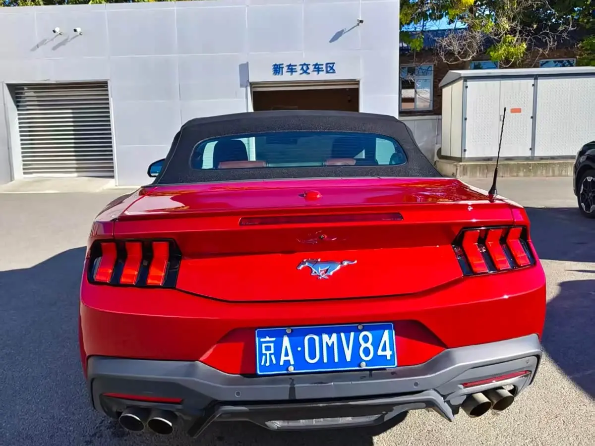 Ford Mustang 2024 — Photo 4/19