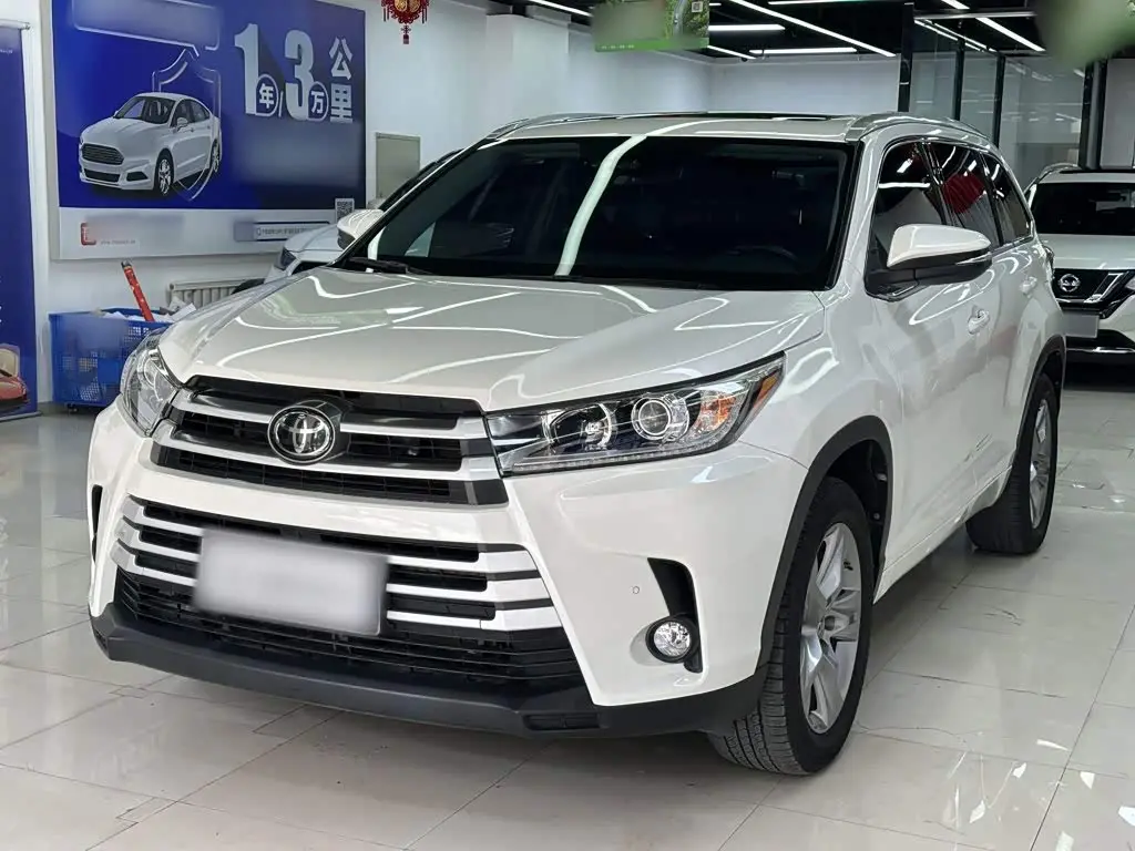 Toyota Highlander 2020 — Photo 1/20