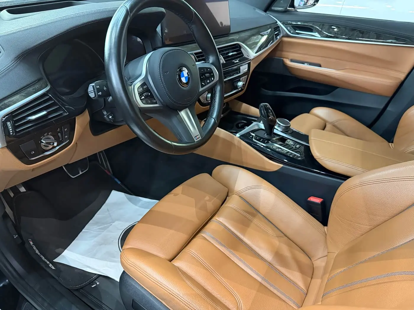 BMW 6 Series GT 2022 — Photo 9/9