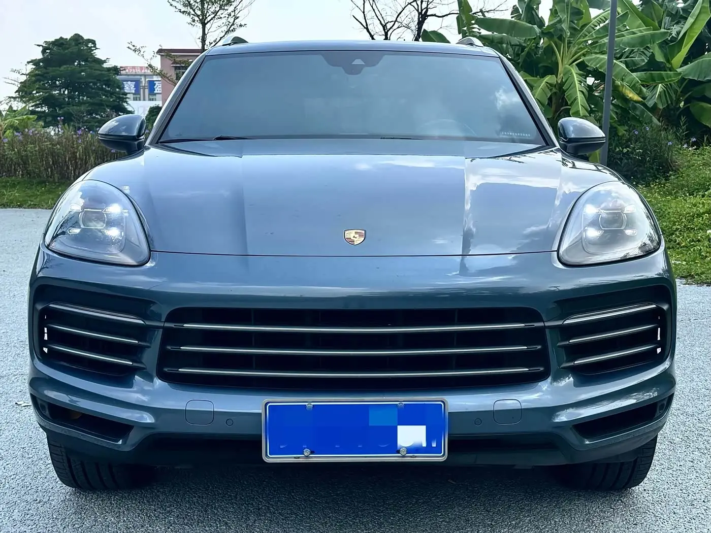 Porsche Cayenne 2018 — Photo 2/16