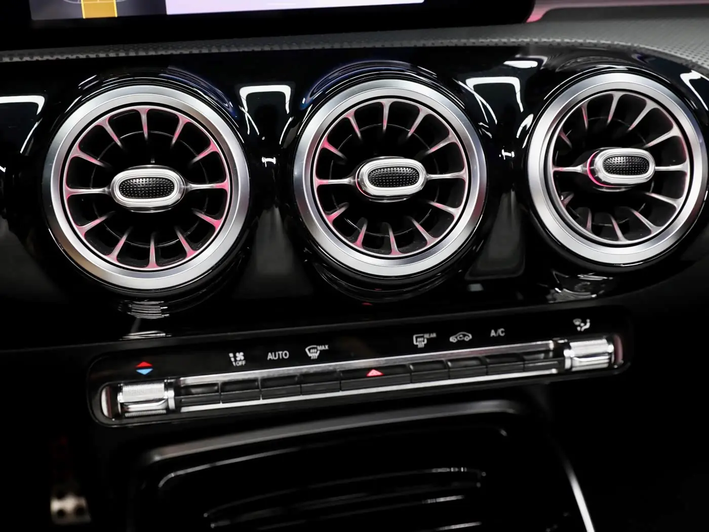 Mercedes-Benz A-Class AMG 2021 — Фото 17/20