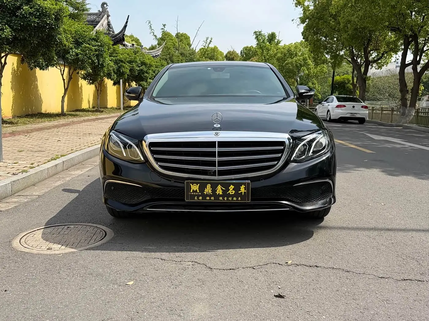 Mercedes-Benz E-Class 2020 — Photo 2/14