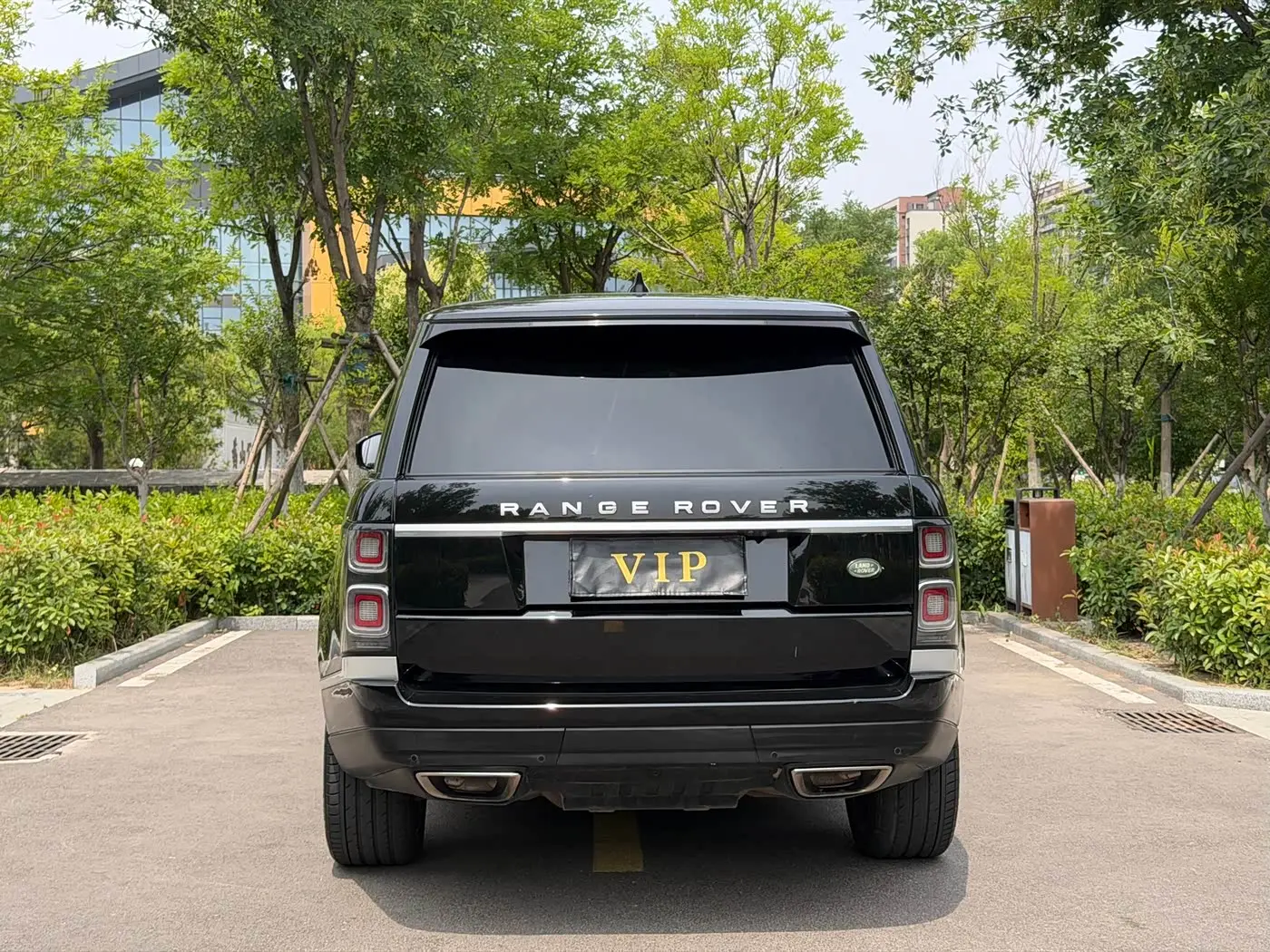 Land Rover Range Rover 2018 — Şəkil 17/18