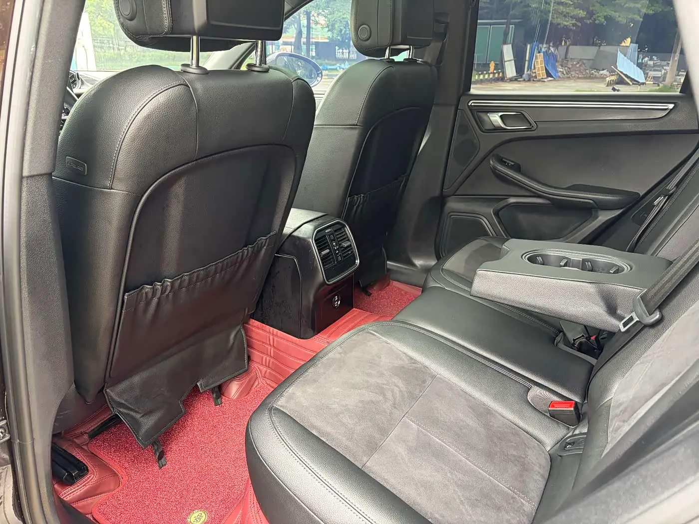 Porsche Macan 2020 — Photo 13/20