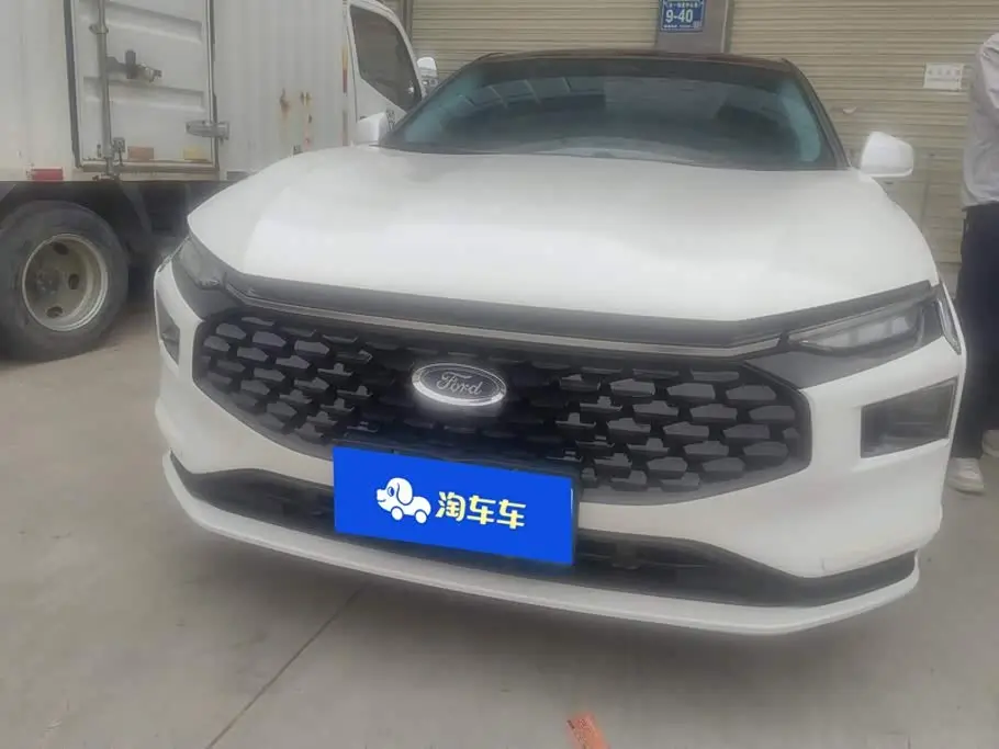Ford Mondeo 2023 — Photo 2/16