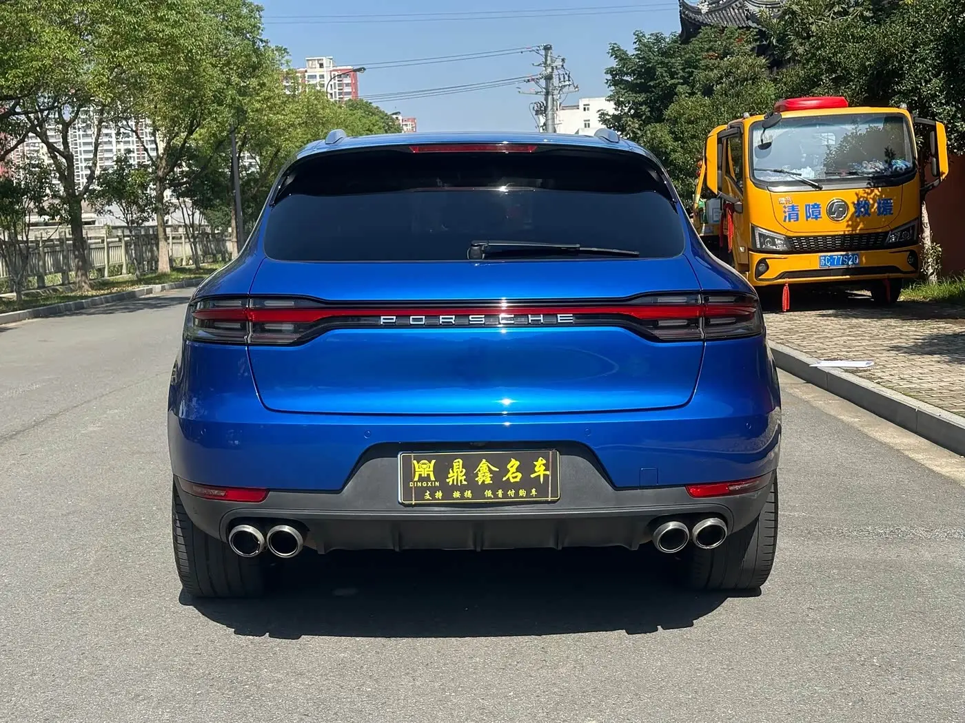 Porsche Macan 2020 — Фото 19/20
