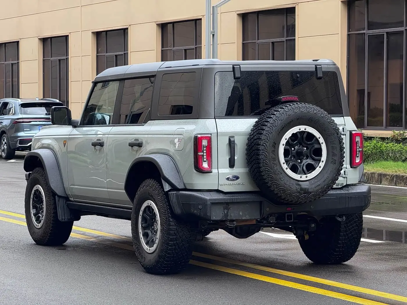 Ford Bronco 2024 — Photo 4/9