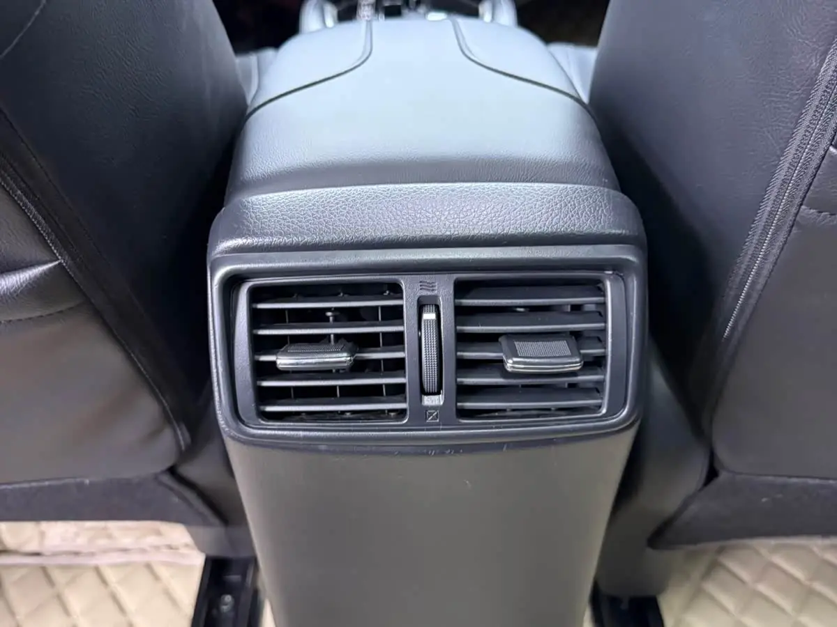 Nissan X-Trail 2022 — Photo 17/20