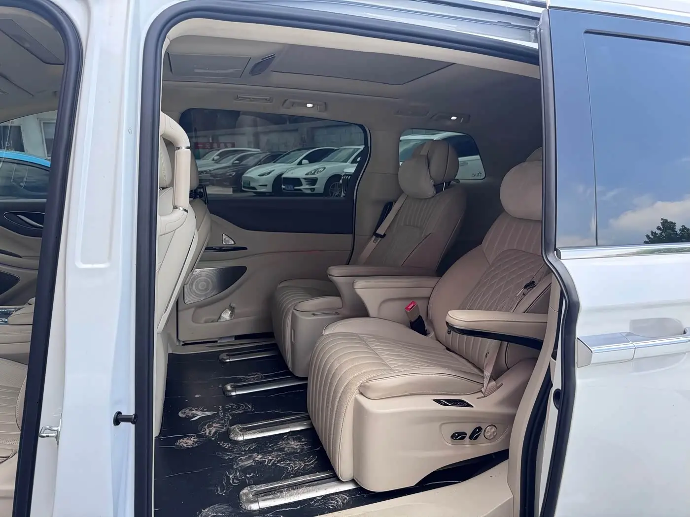 Voyah Auto Voyah Dreamer 2024 — Şəkil 5/11