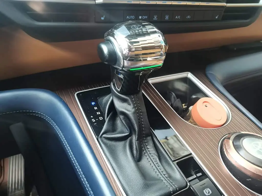 Toyota Sienna 2022 — Photo 7/20