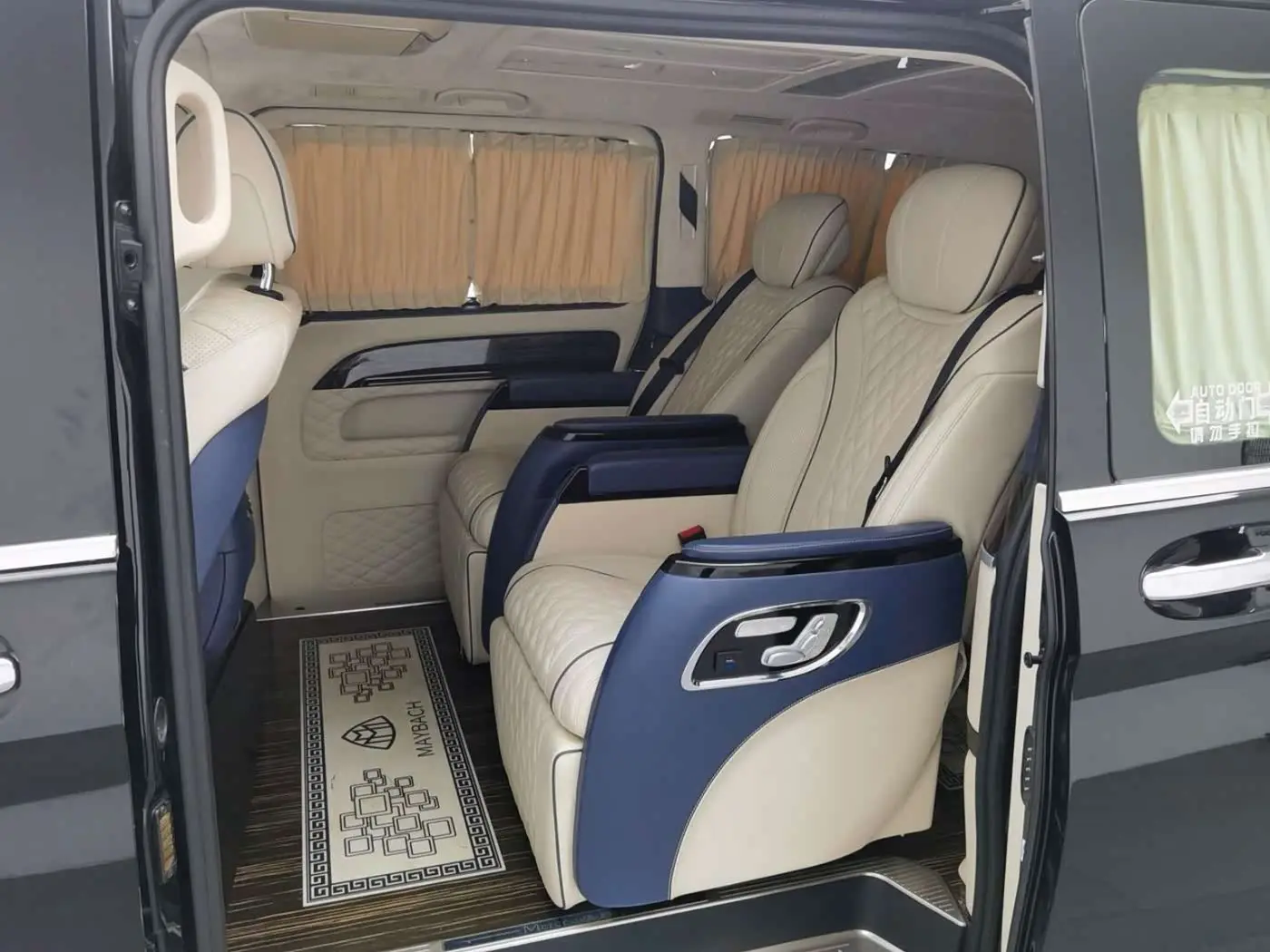 Mercedes-Benz Vito 2021 — Photo 7/20