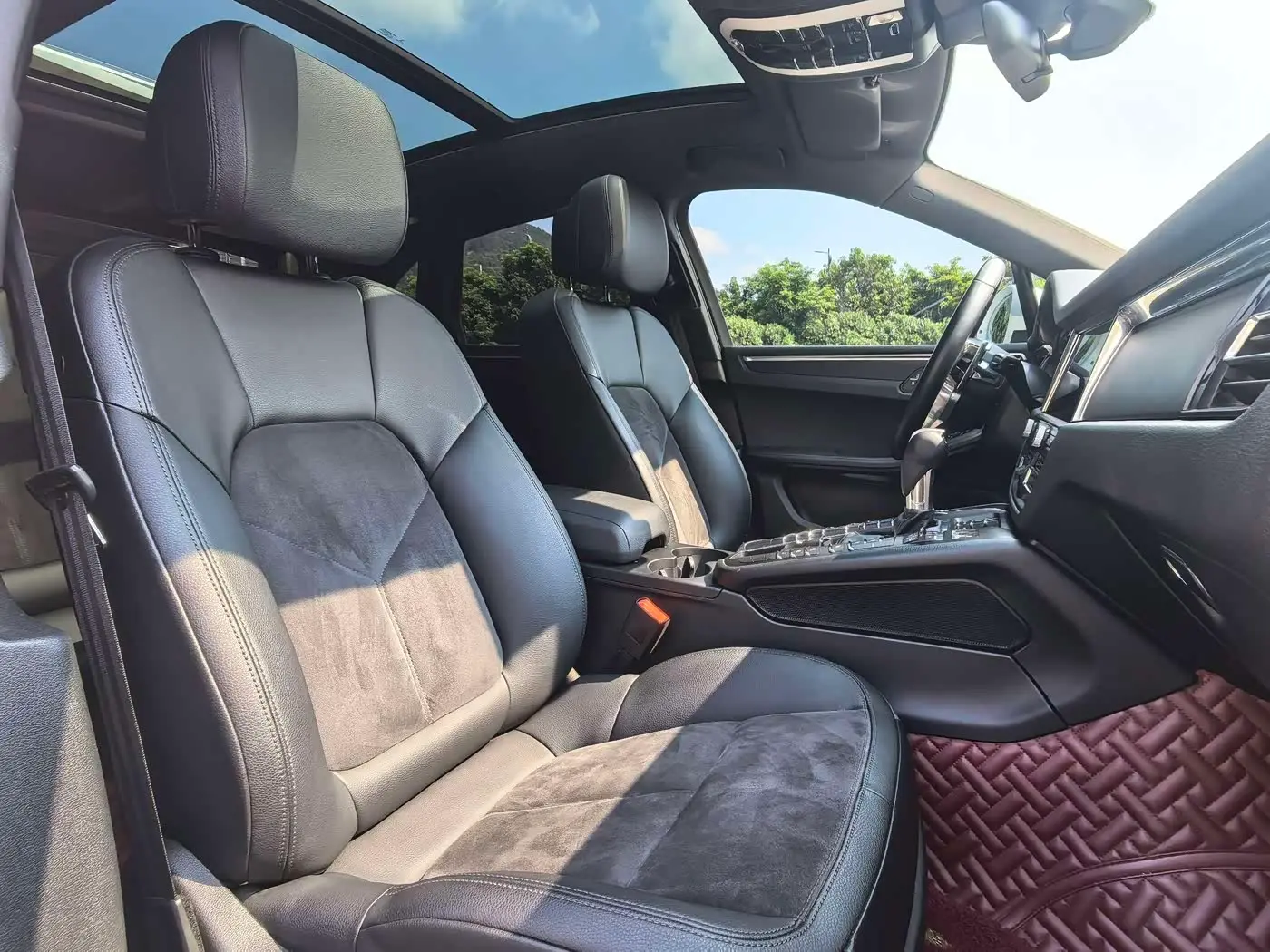 Porsche Macan 2019 — Photo 6/11
