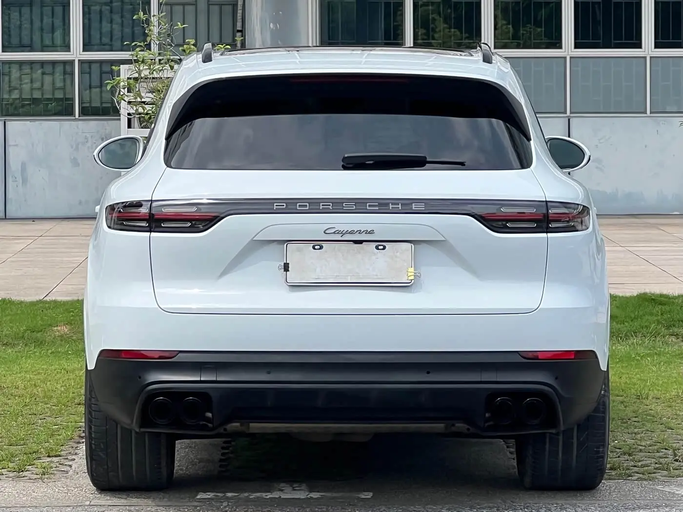 Porsche Cayenne 2023 — Photo 5/20
