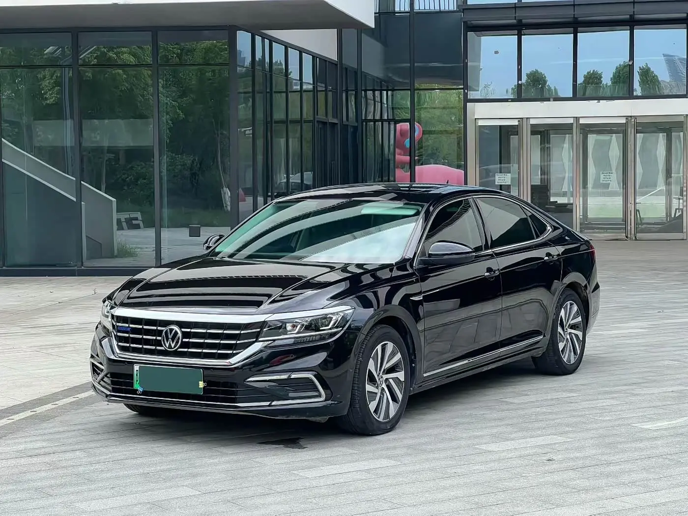 Volkswagen Passat New Energy 2021 — Şəkil 1/9