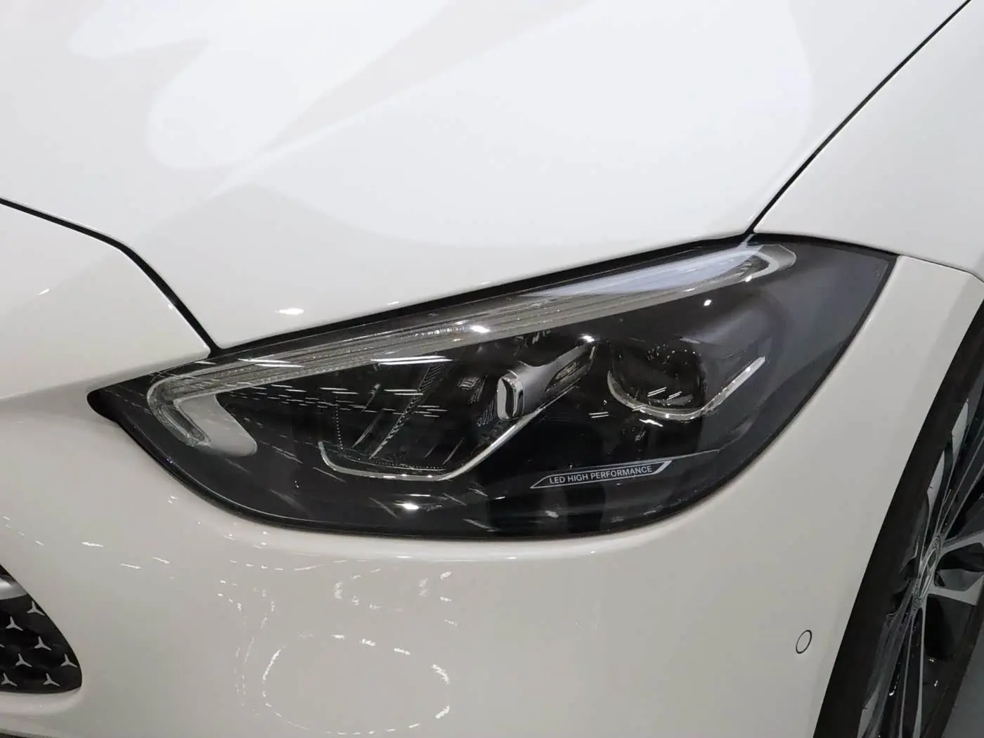 Mercedes-Benz C-Class New Energy 2025 — Photo 17/20
