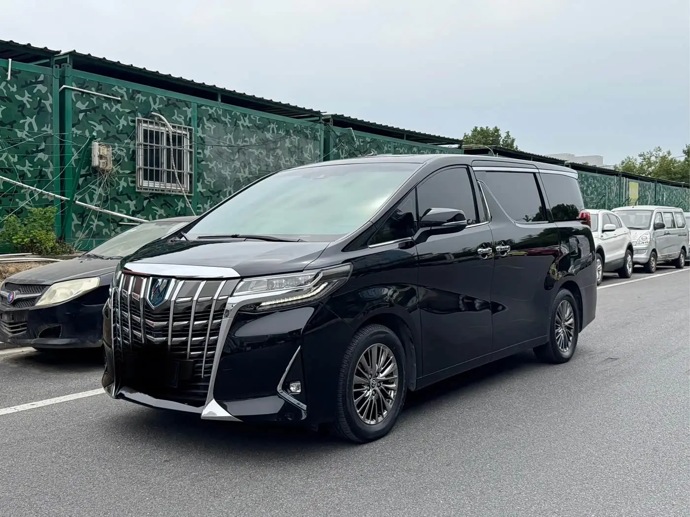 Toyota Alphard, 2020