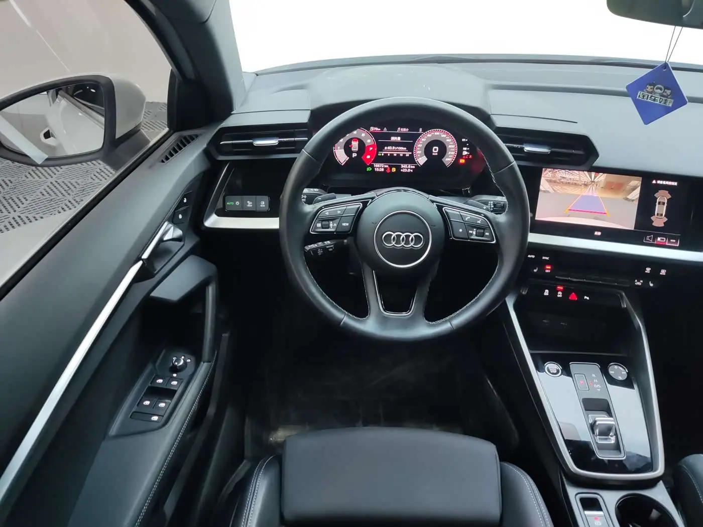 Audi A3 2023 — Photo 13/18