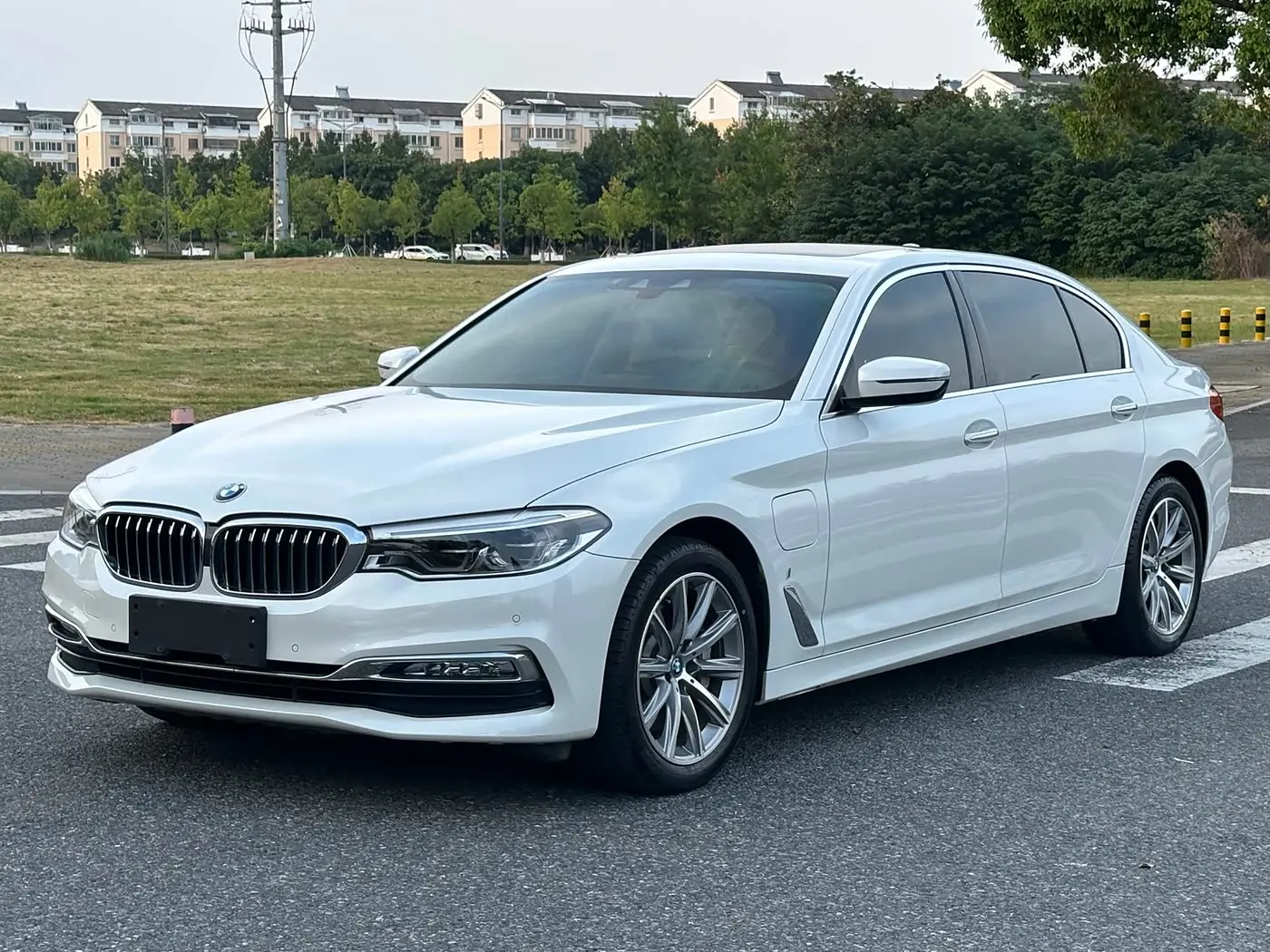 BMW 5 Series New Energy 2018 — Фото 1/20