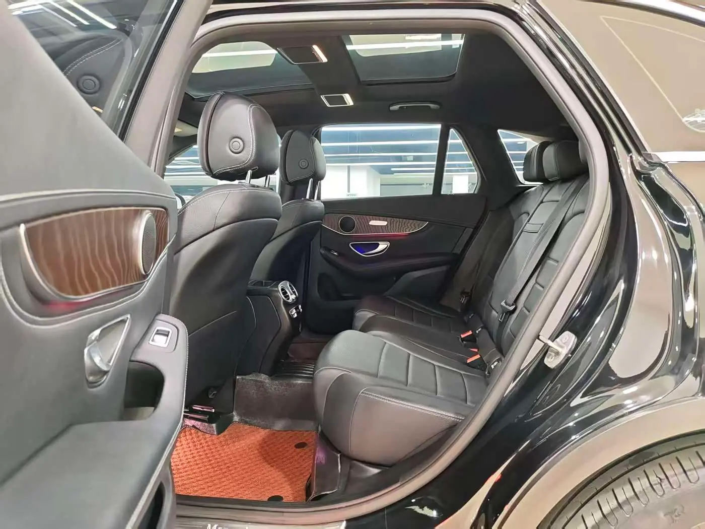Mercedes-Benz GLC 2020 — Photo 7/9