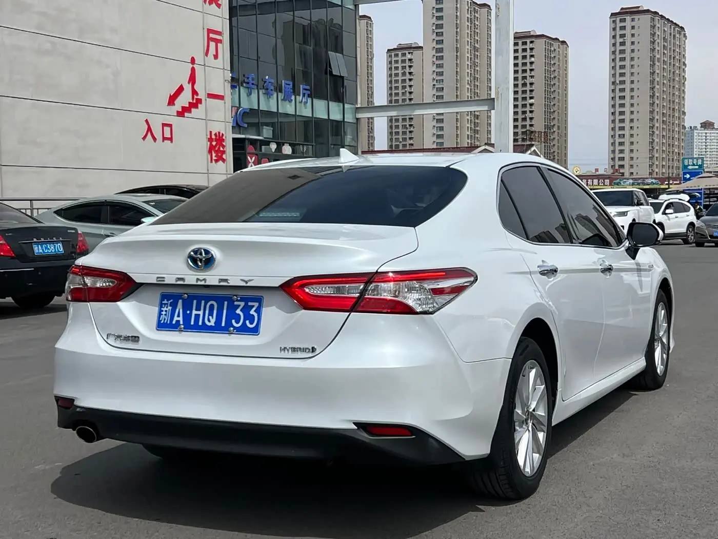Toyota Camry 2022 — Photo 5/9