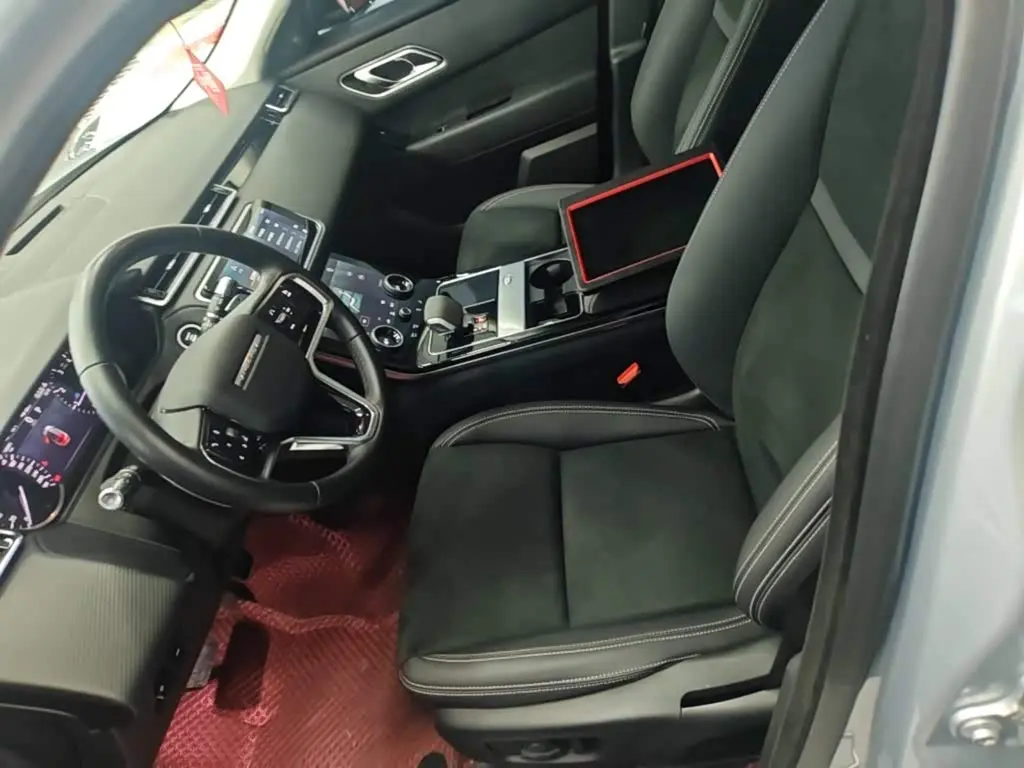 Land Rover Range Rover Velar 2021 — Photo 15/20