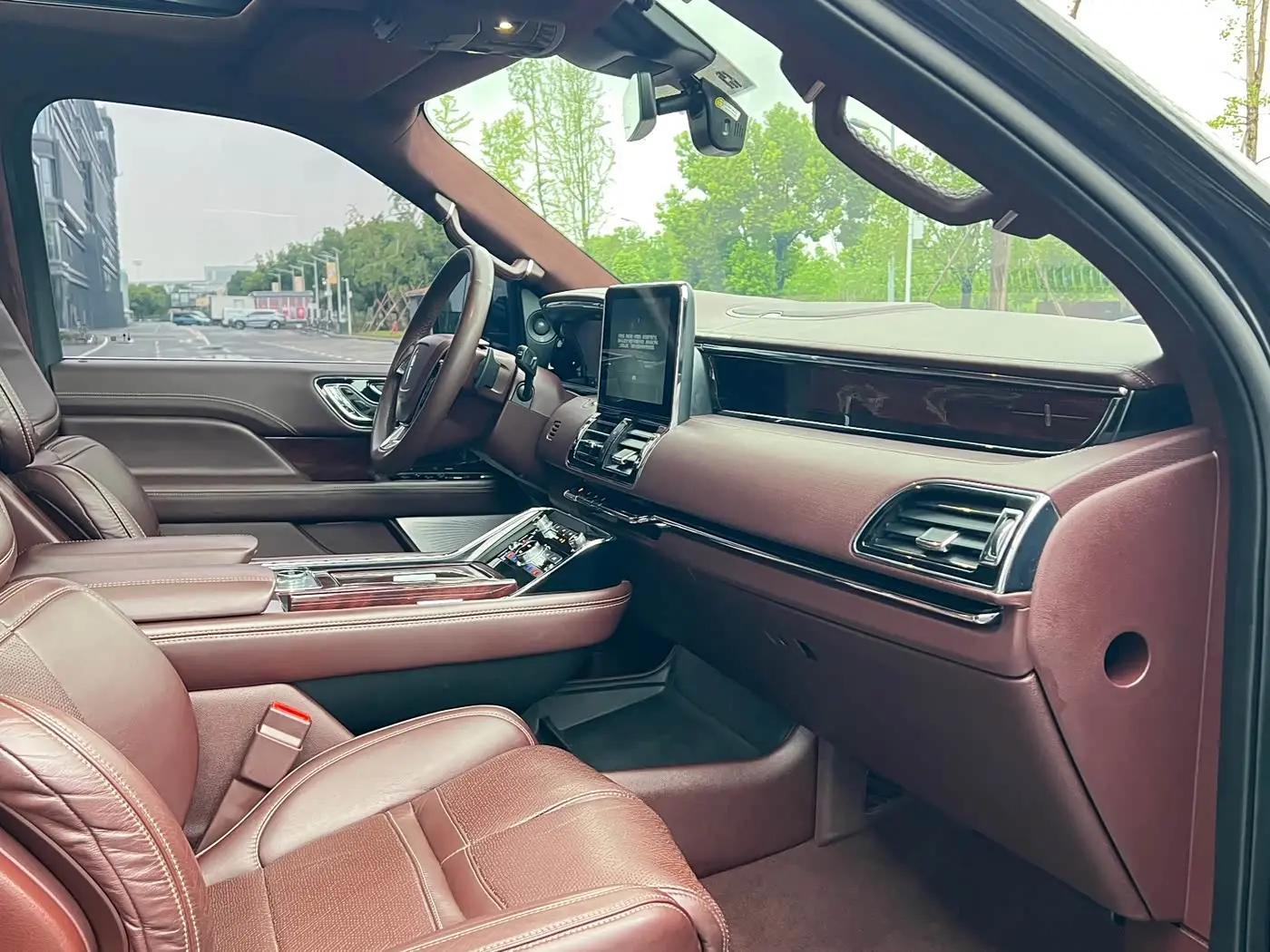 Lincoln Navigator 2020 — Şəkil 8/17