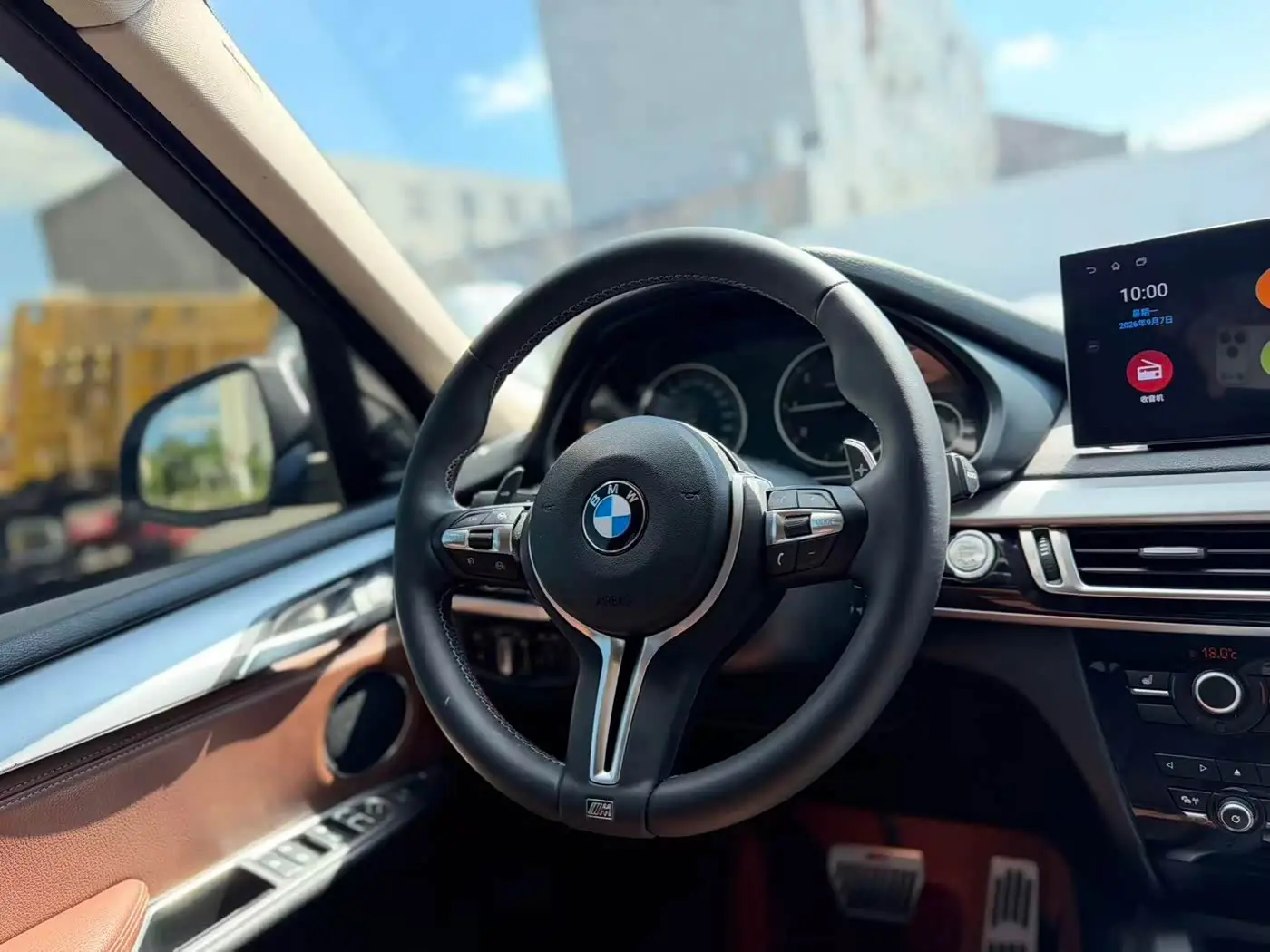 BMW X5 2018 — Фото 9/11