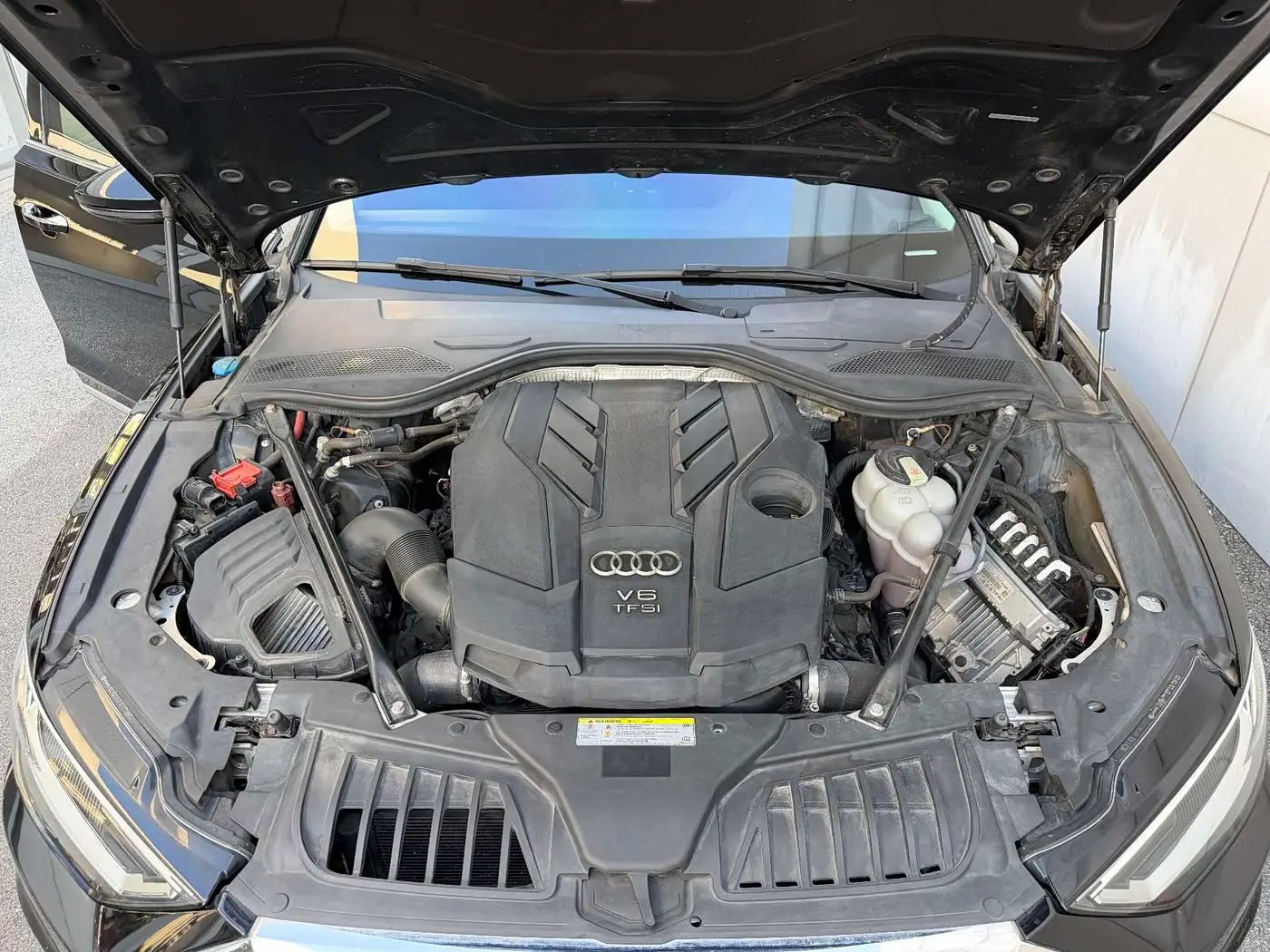 Audi A8 2018 — Photo 9/9