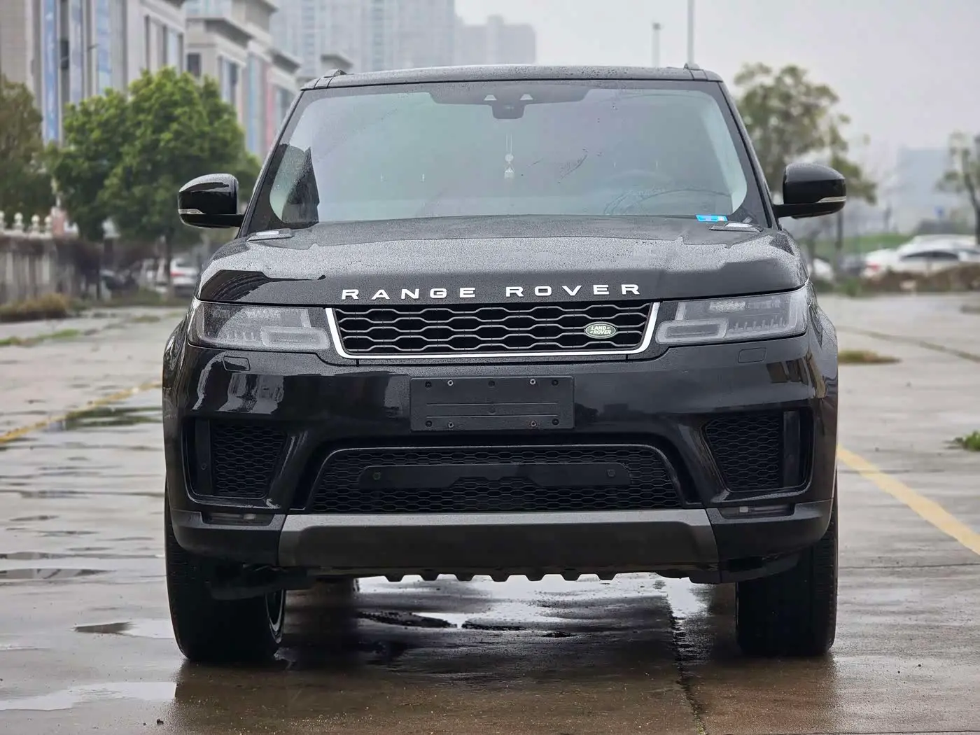 Land Rover Range Rover Sport 2019 — Photo 2/16