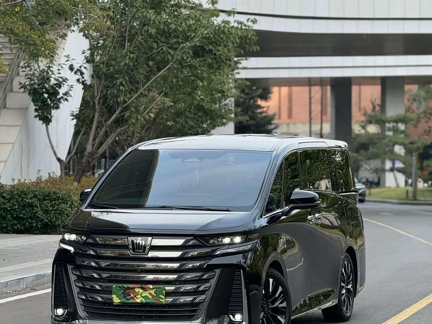 Toyota Vellfire, 2023