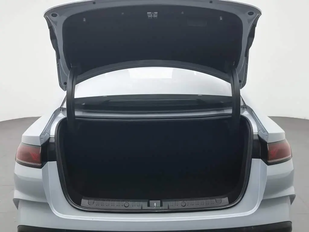BYD Qin L 2024 — Photo 16/20