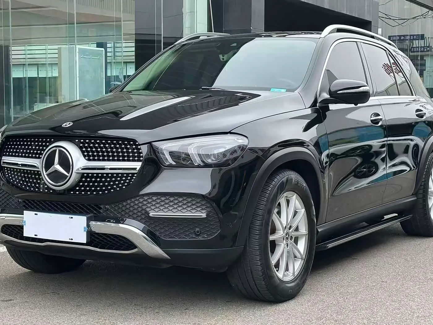 Mercedes-Benz GLE 2022 — Photo 1/11