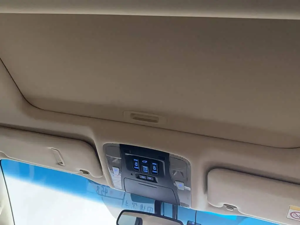 Toyota Alphard 2017 — Фото 10/20