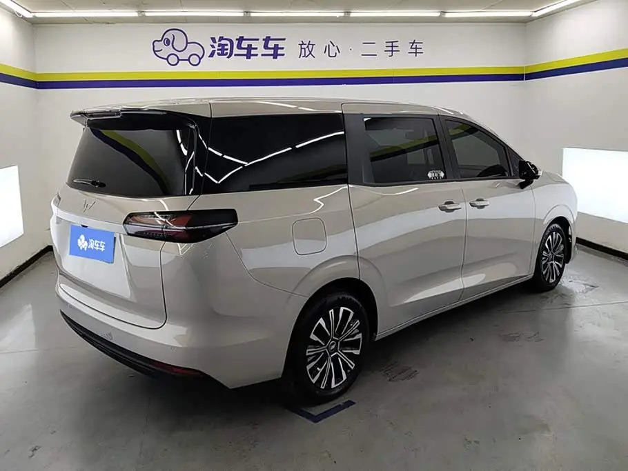 Wuling Motors Xingguang 730 New Energy 2025 — Фото 3/16