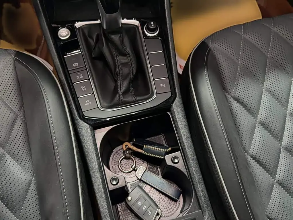 Volkswagen Sagitar 2025 — Photo 10/18