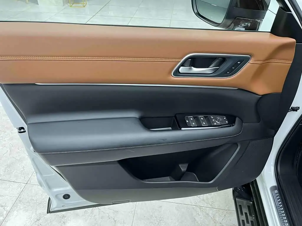 Nissan Terra 2024 — Photo 15/20