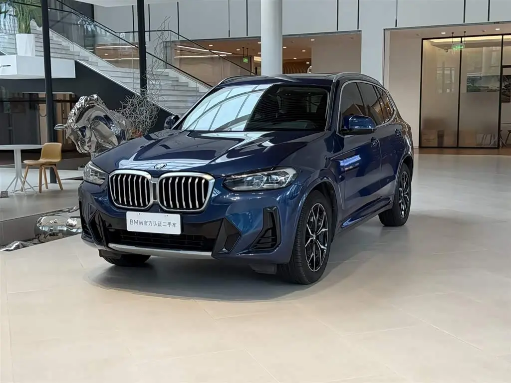 BMW X3 2021 — Фото 1/16