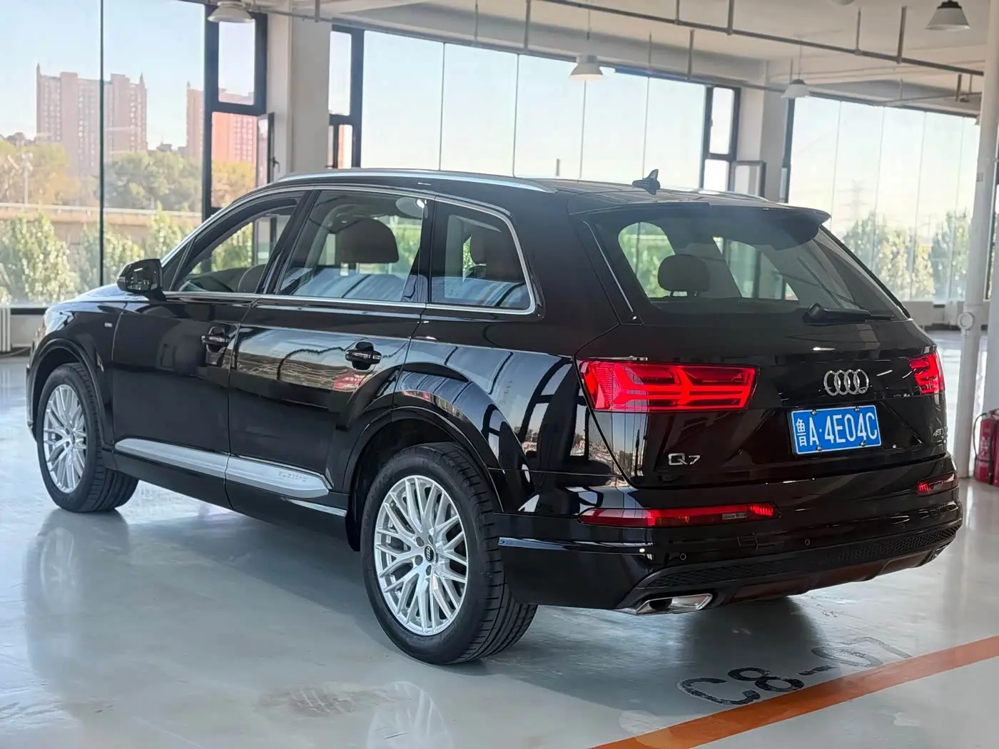 Audi Q7 2017 — Фото 6/10