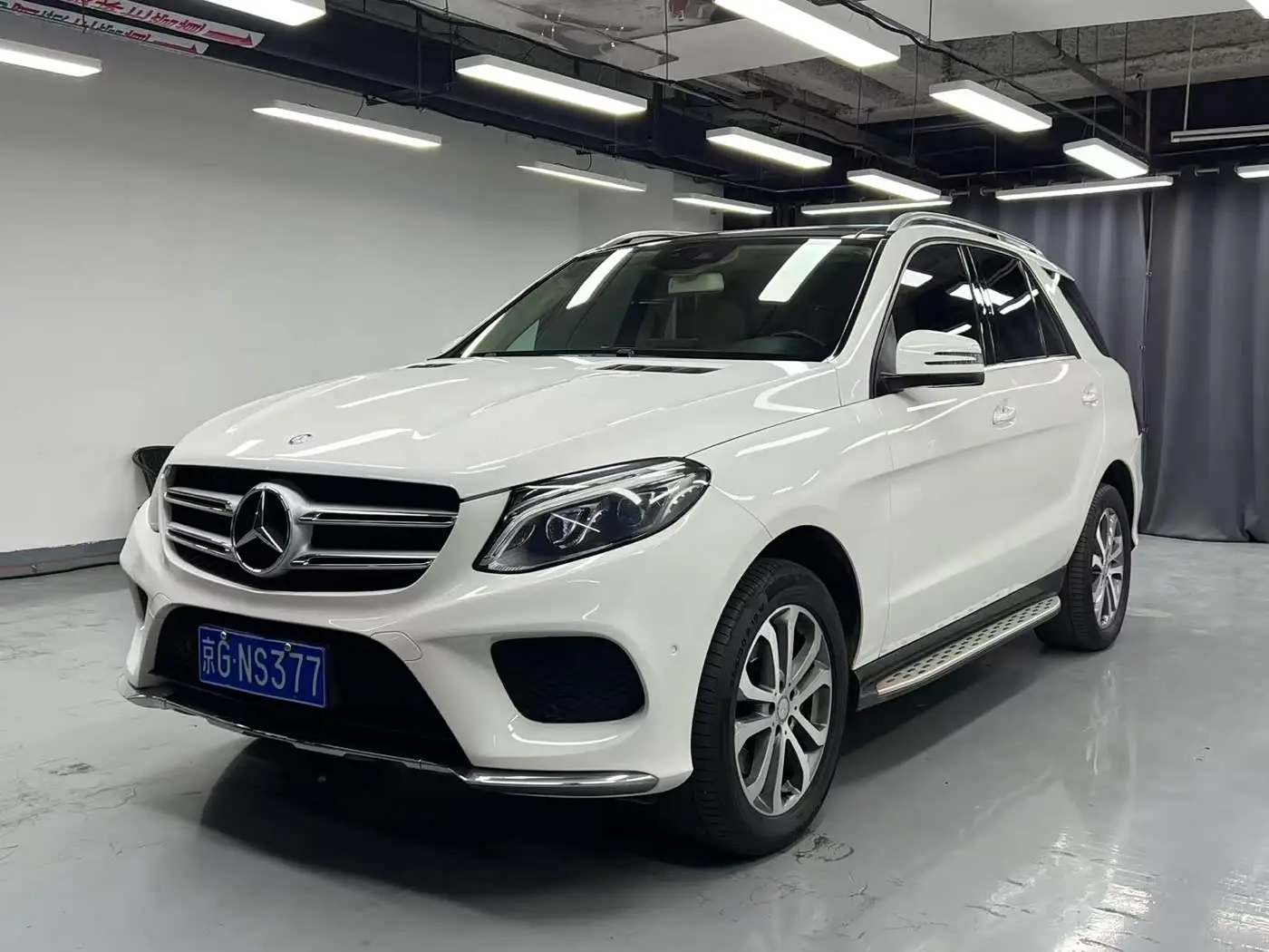Mercedes-Benz GLE, 2016