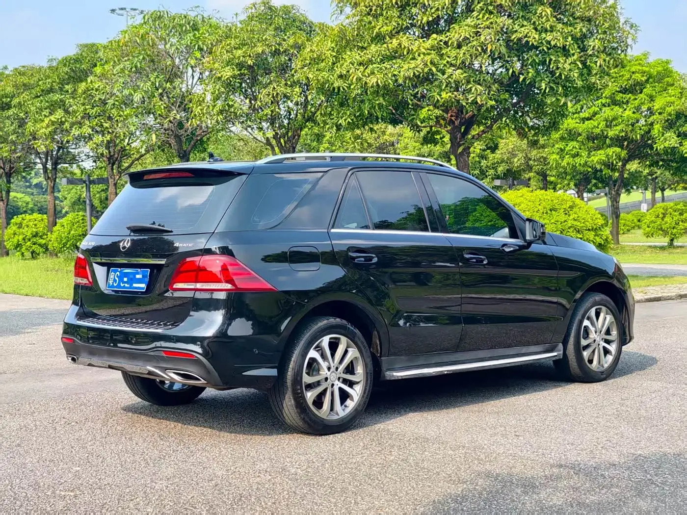 Mercedes-Benz GLE 2016 — Photo 10/10
