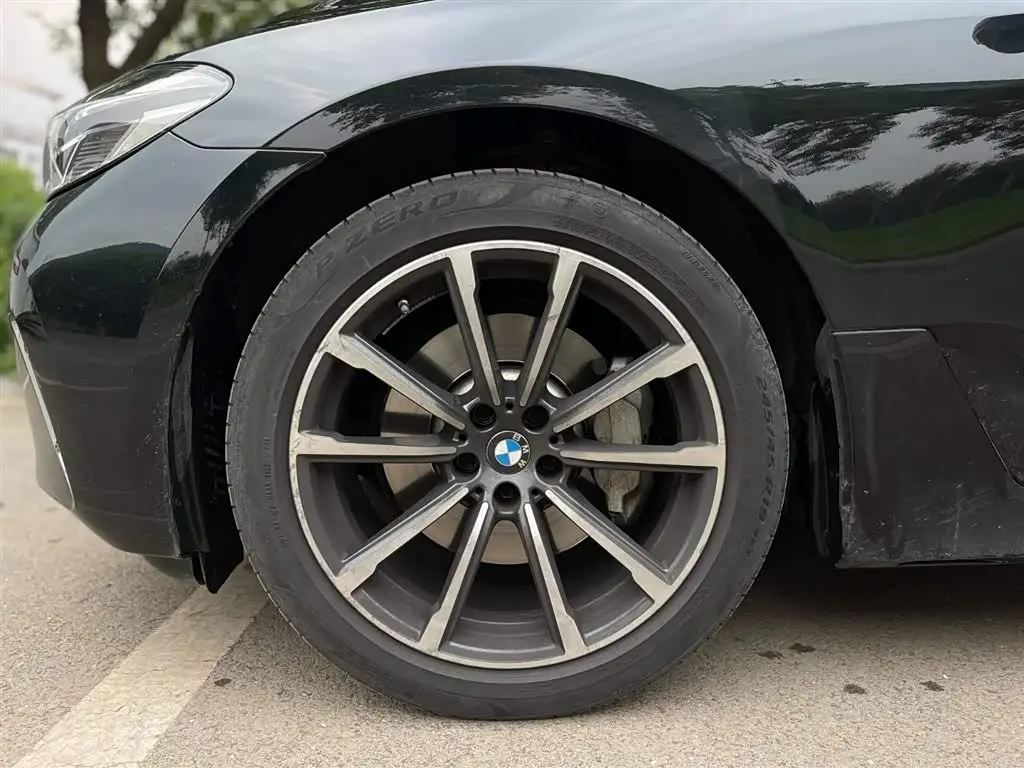 BMW 6 Series GT 2024 — Photo 10/20