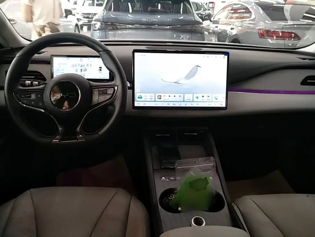BYD Seal 06 DM-i Touring 2025 — Фото 10/20