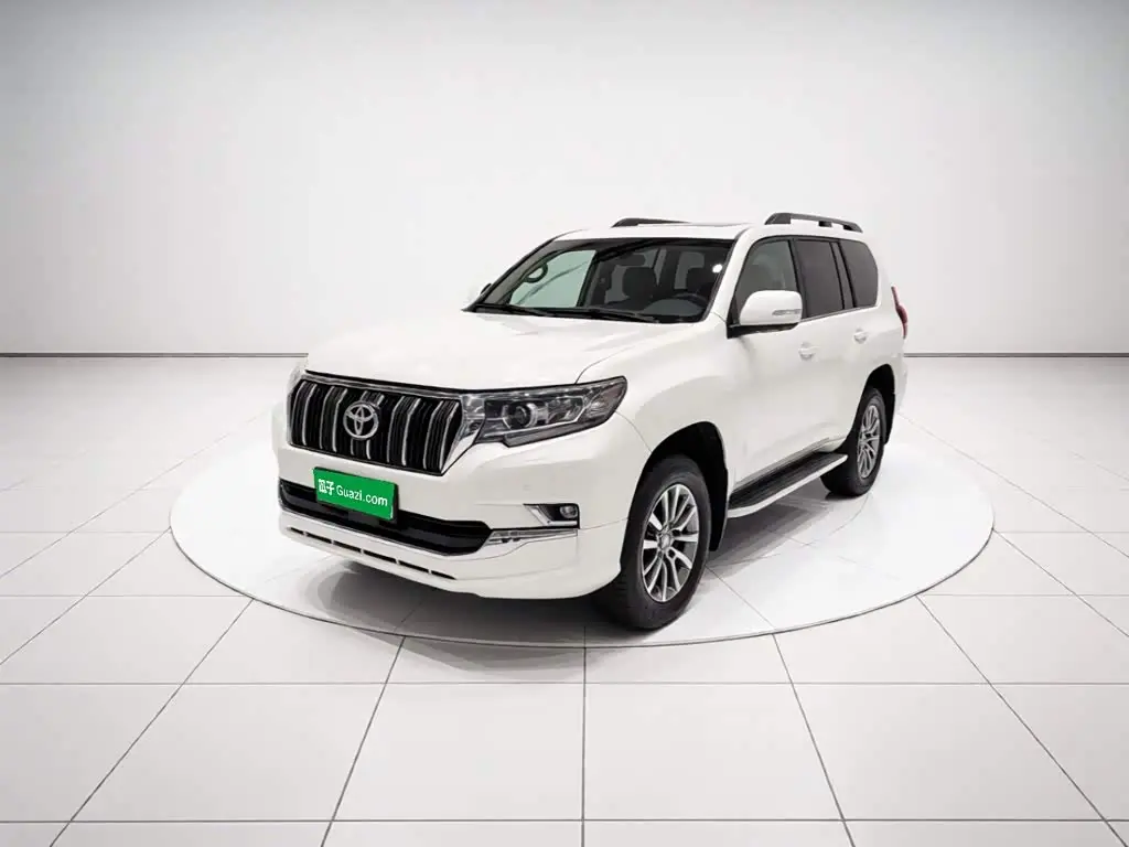 Toyota Prado 2018 — Photo 1/20