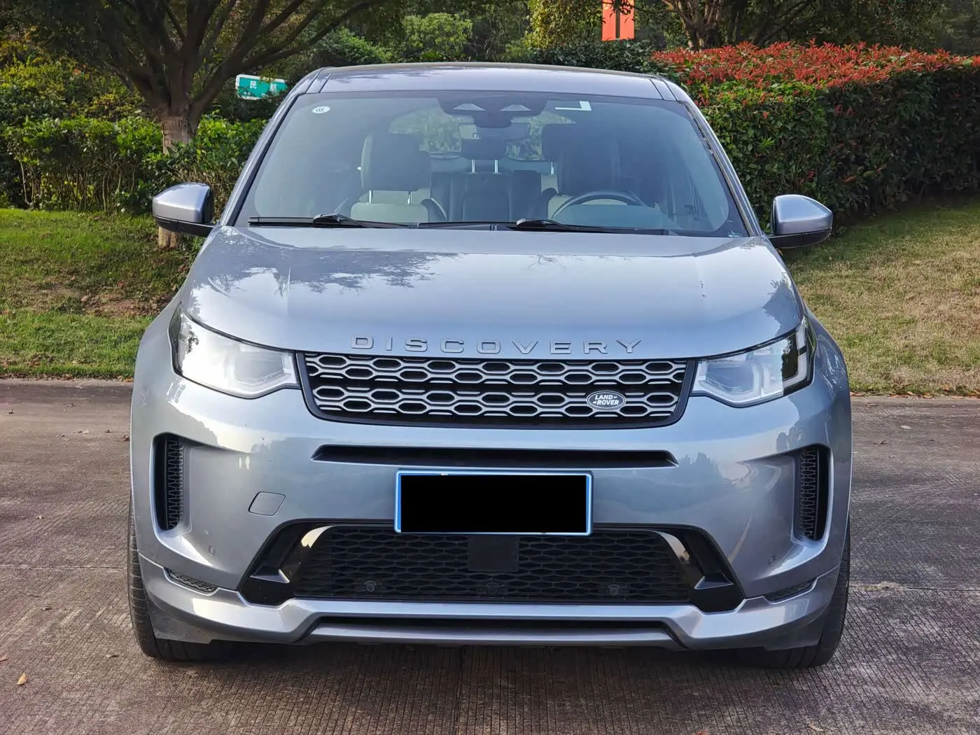 Land Rover Discovery Sport 2022 — Фото 2/9