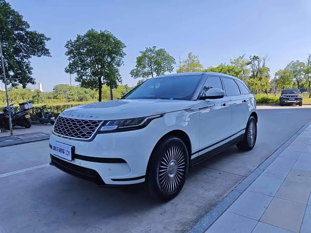 Land Rover Range Rover Velar 2023 — Фото 1/9