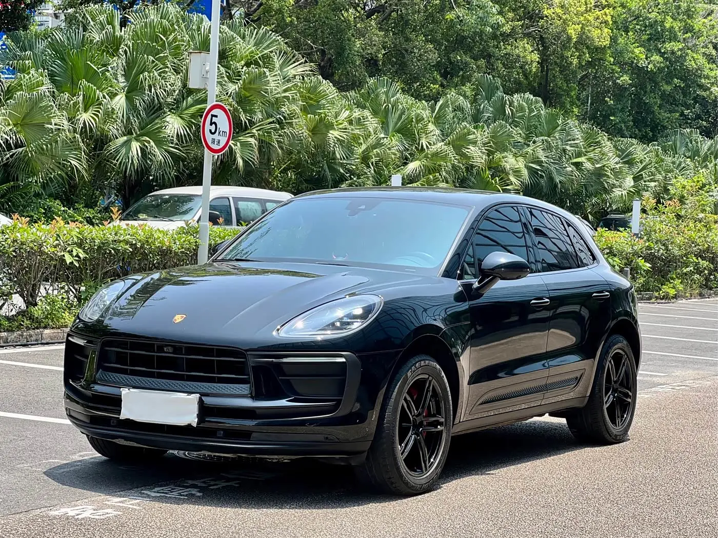 Porsche Macan 2022 — Şəkil 1/15