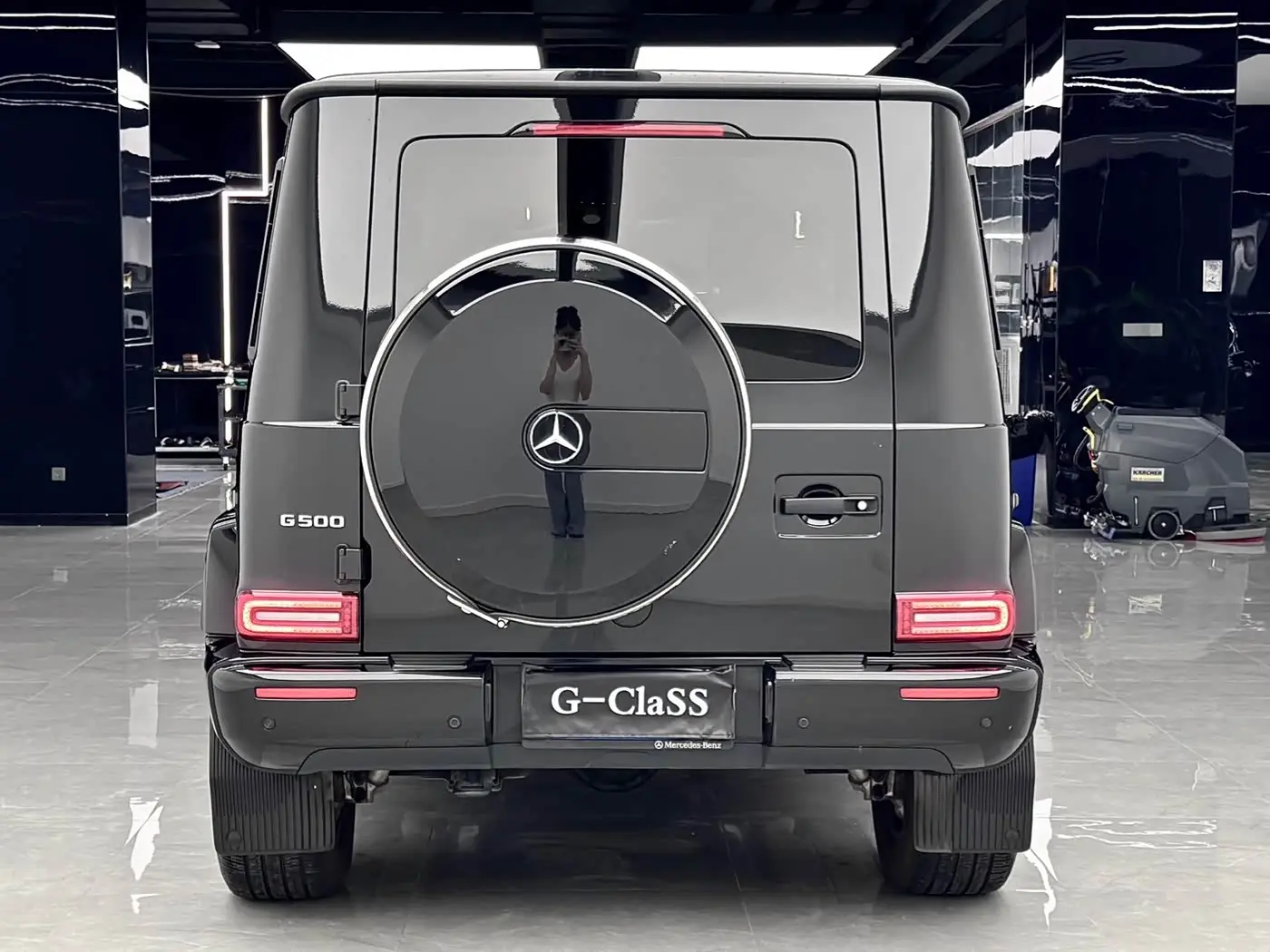 Mercedes-Benz G-Class 2021 — Фото 15/16
