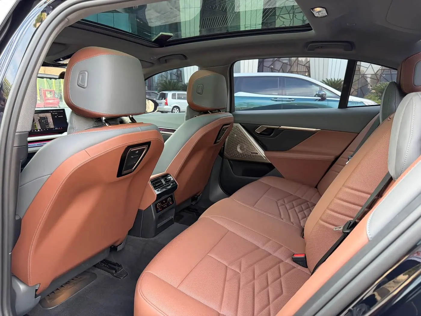 Buick Century 2023 — Photo 12/17