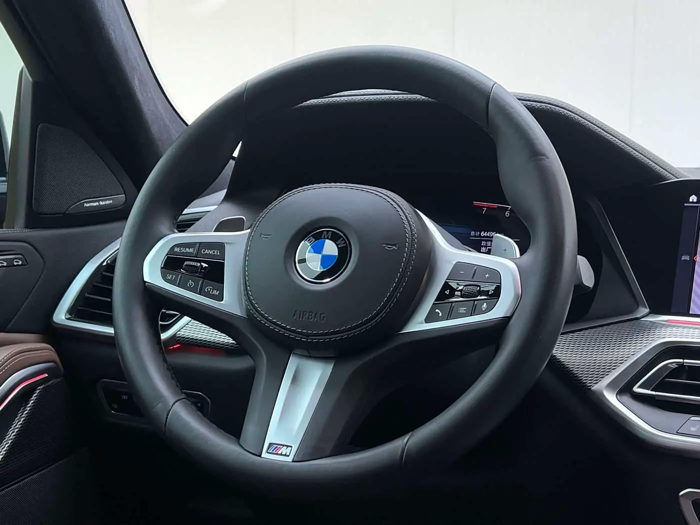 BMW X6 2022 — Photo 17/20