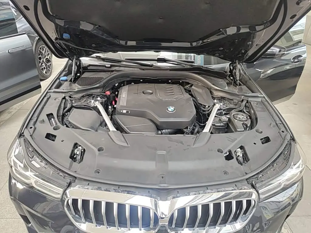 BMW 6 Series GT 2024 — Photo 20/20